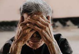 Filho é preso após ameaçar matar a própria mãe com faca