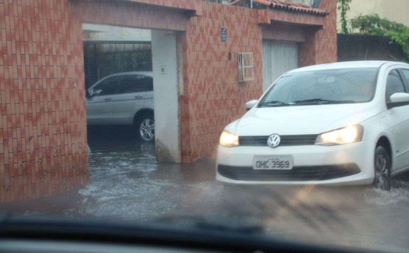 Maceió e outras 72 cidades recebem alerta de acumulados de chuva válidos por 24h