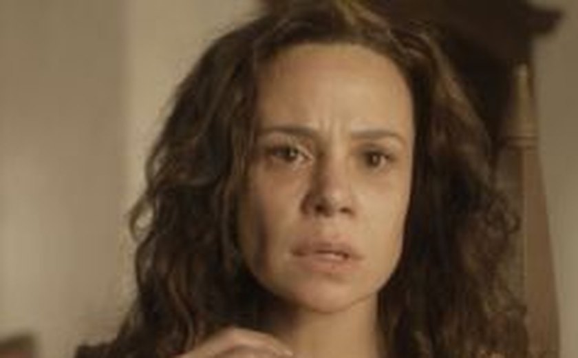 'Novo Mundo': Amália lembra de seu parto e acredita que é mãe de Cecília