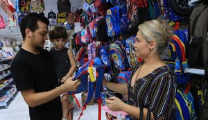 Material escolar sobe até 30% em Maceió