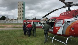 Helicóptero do Samu resgata vítima de acidente entre caminhão e moto na BR-101