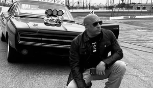 Vin Diesel revela primeira foto no set de Velozes & Furiosos 11