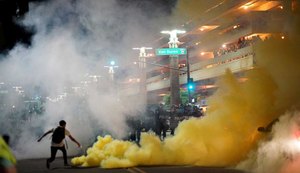 Protesto contra Trump na fronteira com o México termina em confronto