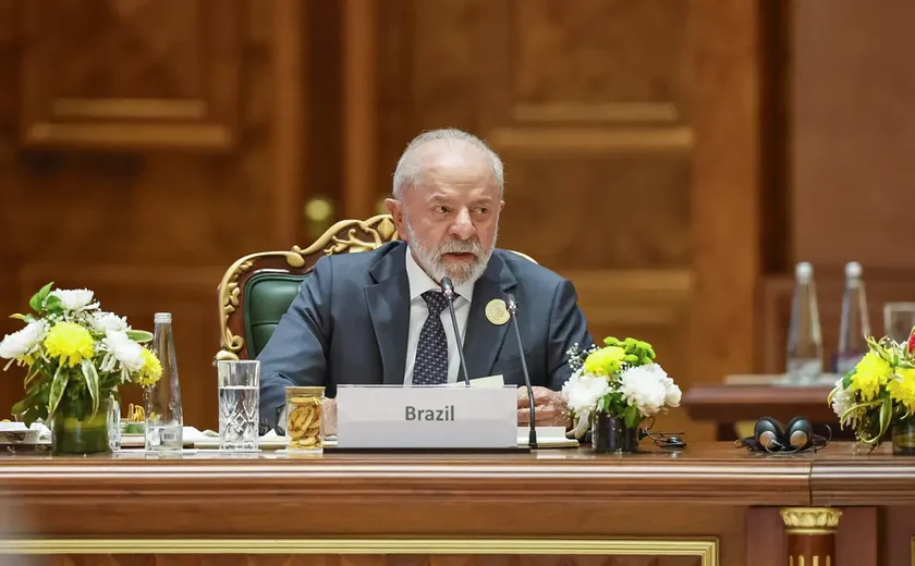 Na Índia, Lula defende governança global da IA liderada pela ONU