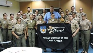 Proerd forma instrutores para curso direcionado a pais de alunos