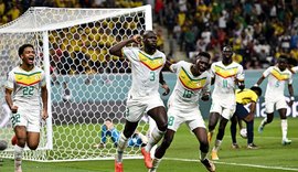 Com homenagem a ídolo, Senegal bate Equador e vai às oitavas da Copa