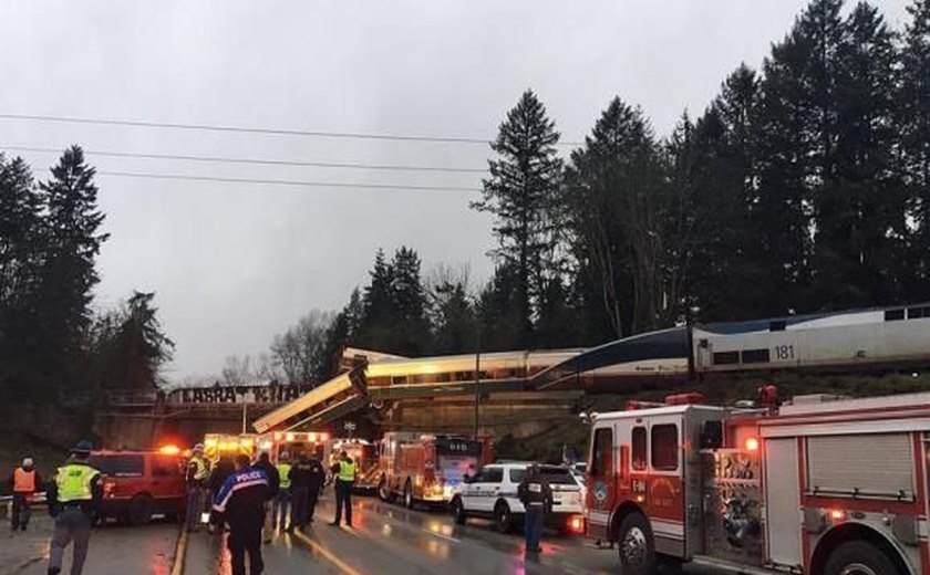 Descarrilamento de trem em ponte no estado de Washington deixa vários mortos