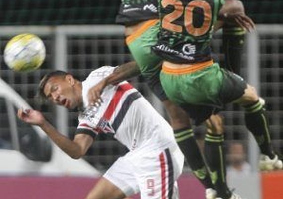 São Paulo perde e América-MG deixa a lanterna do Brasileirão