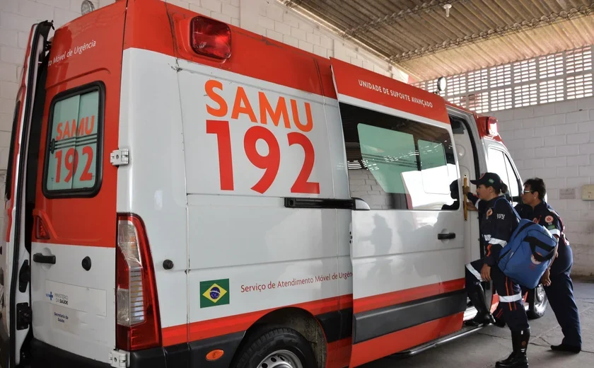 Repúdio dos pais marca caso de afogamento de criança durante aula de natação em Maceió