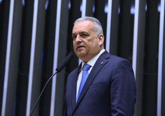 Alfredo Gaspar defende o bolso do cidadão e diz não ao IOF e ao fundão eleitoral