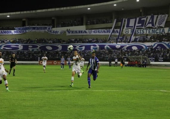 CSA toma dois gols  do Fortaleza e é eliminado da Copa do Nordeste