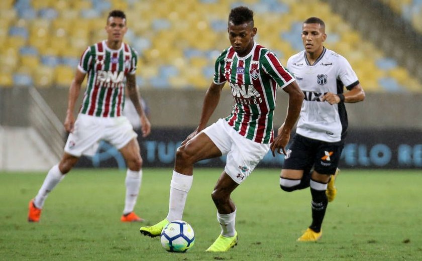 Fluminense e Ceará empatam e seguem ameaçados