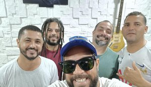Banda Ilustres realiza homenagem ao Rei do Brega, Reginaldo Rossi, no Jaraguá