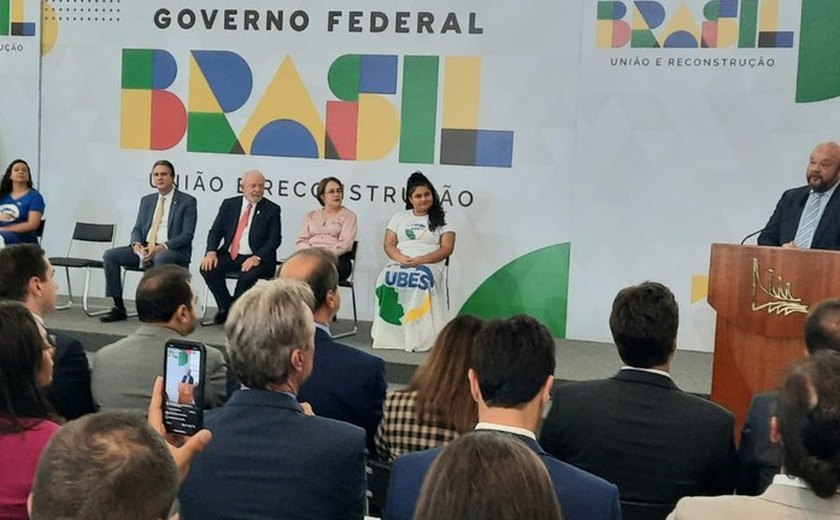 Governo anuncia recomposição orçamentária para universidades federais