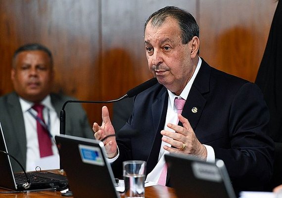 Senado instala CPI da Braskem e Omar Aziz é eleito presidente