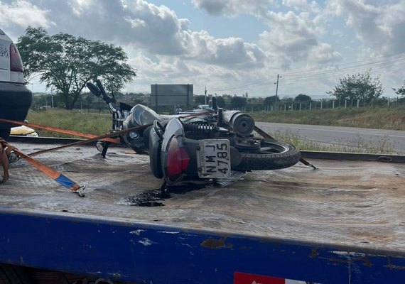 Condutor morre após perder controle de moto e cair em trecho da AL-220