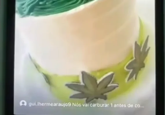 PM interrompe festa com bolo alusivo ao consumo de maconha e encontra objetos associados ao uso de drogas
