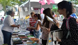 Feira de troca de livros acontece sábado na orla de Maceió