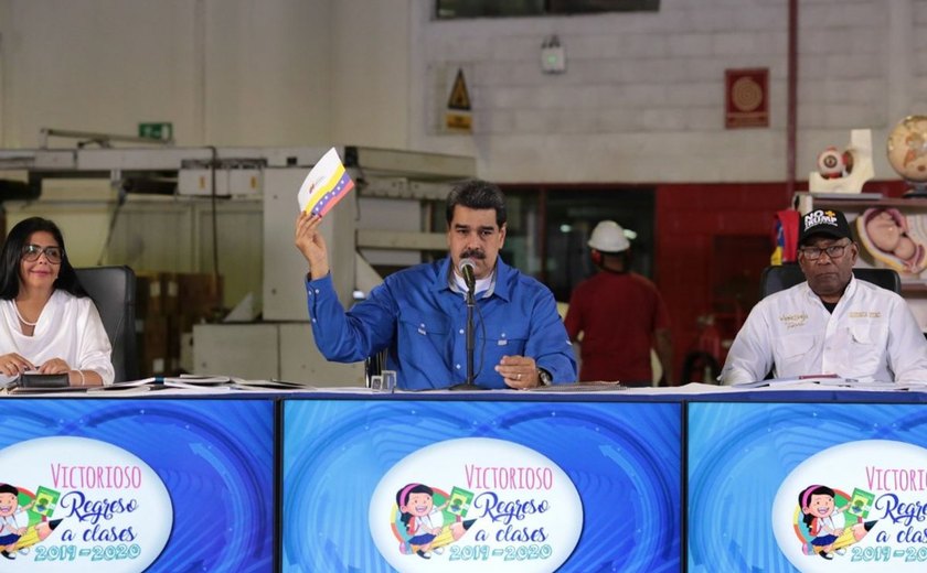 Nicolás Maduro nega 'chantagem' em coleta de assinaturas contra Donald Trump