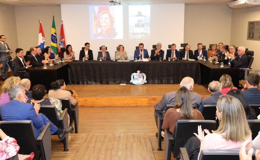 MP/AL homenageia ministra do STJ Marluce Caldas em reunião  extraordinária