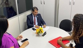 Pessoas transgênero podem procurar Casa de Direitos para mudar nome