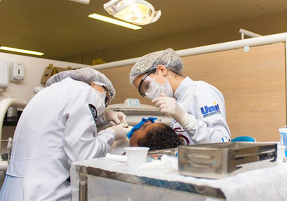 Clínica de Odontologia da Unit oferece serviço gratuito de periodontia