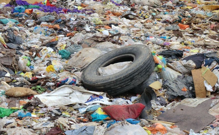 Brasil perde R$ 5,7 bilhões por não reciclar todo lixo plástico produzido anualmente