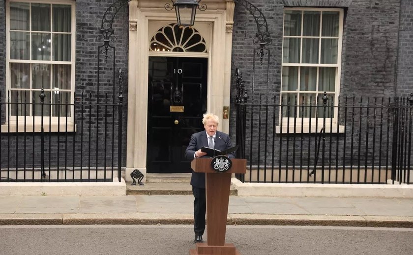 Boris Johnson renuncia à liderança do Partido Conservador e deixará cargo de primeiro-ministro