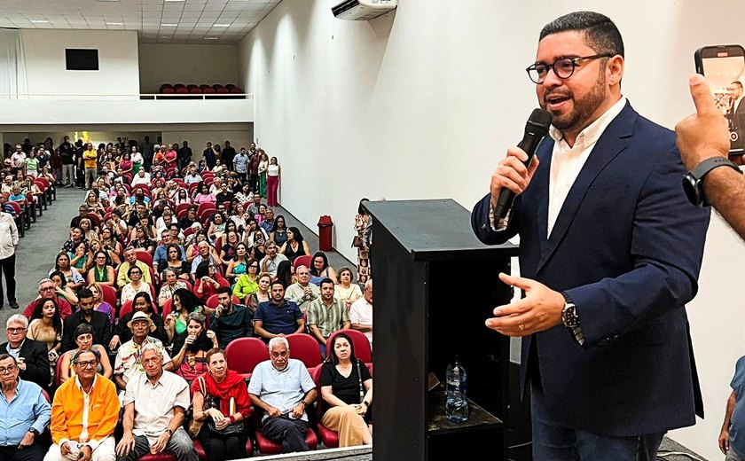 Viçosa celebra lançamento do livro que reúne 100 autores da 'Atenas de Alagoas'