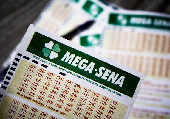 Mega acumula e deve pagar R$ 120 milhões no sábado