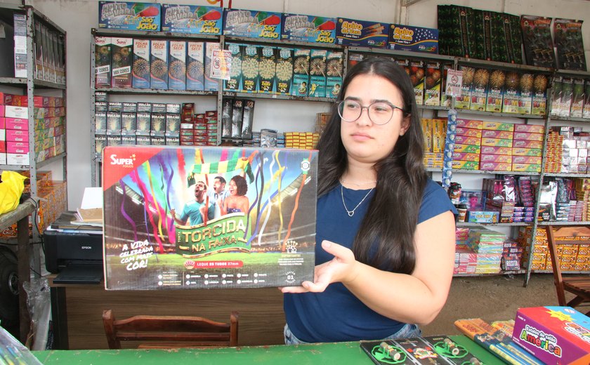 Copa e festa junina aquecem vendas de fogos