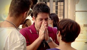Jorginho e Nina revela os podres de Carminha para Tufão que não acredita