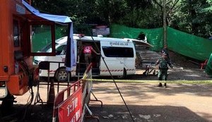 Saúde de cinco últimos presos em caverna na Tailândia 'ainda é boa'