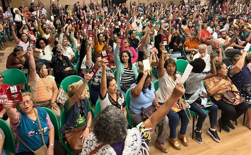 Assembleia do Sinteal suspende greve do Estado em busca de retomada das negociações