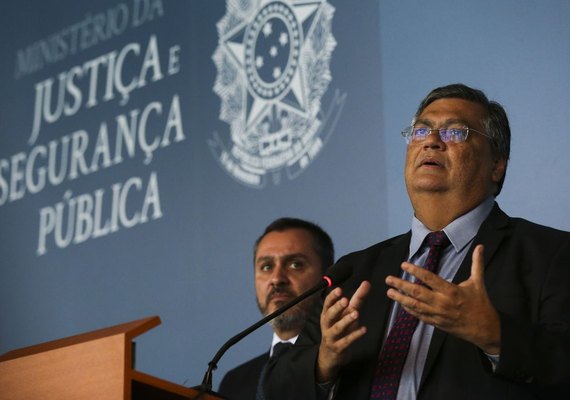 Dino diz que PF fará novas prisões de participantes de atos golpistas