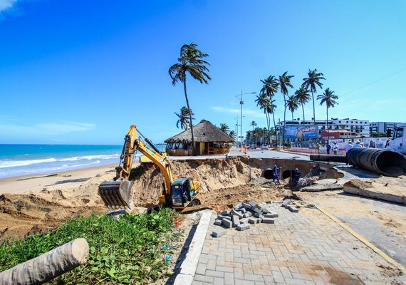 Prefeitura de Maceió inicia obra de recuperação na orla de Cruz das Almas