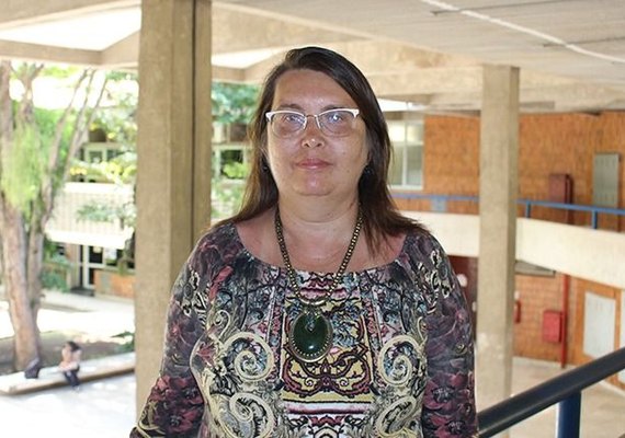 Reitora da Ufal pede revogação de portaria que exonera superintendente do HU