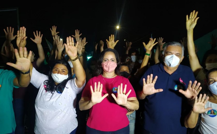 Fabiana Pessoa diz que, aos poucos, está colocando a casa em ordem