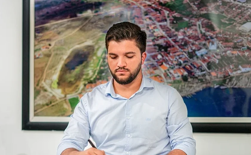 MP de Alagoas recomenda que Prefeitura de Traipu retire nome de pessoa viva de escola municipal