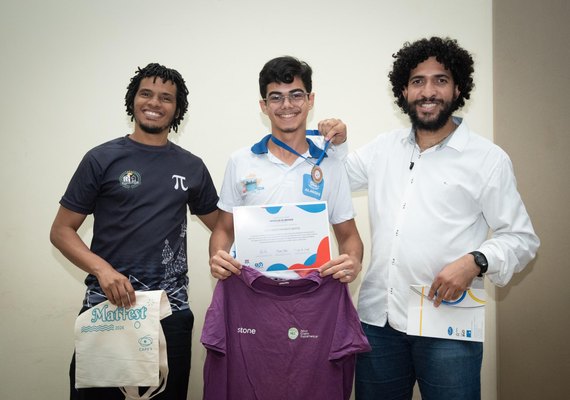 Sonhos, esforço e permanência: estudantes da rede estadual celebram aprovação em universidades públicas