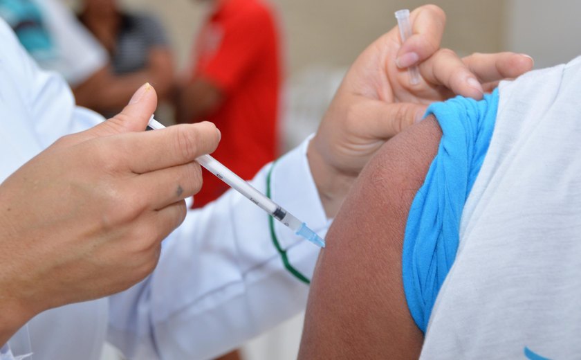 Vacinação contra a Influenza é ampliada para todos os alagoanos a partir de 6 meses de idade