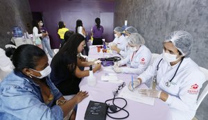 692 pessoas fizeram exames de IST e 251 se vacinaram na Arena do Empoderamento em Arapiraca