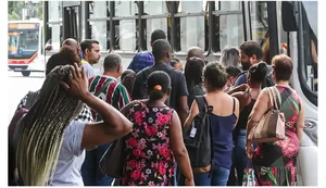 Desemprego recua para 6,2% em maio, o menor para o período desde 2012