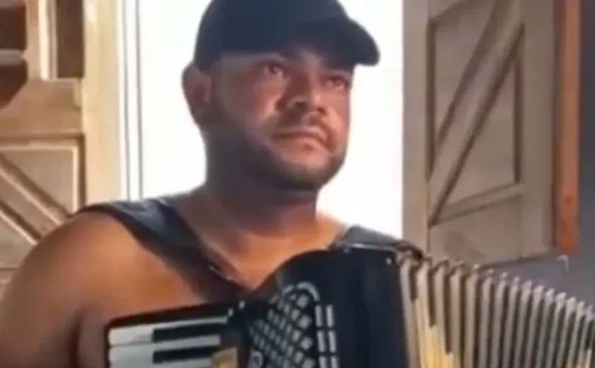 Músico de Penedo é encontrado morto dentro de uma casa na Vila Matias