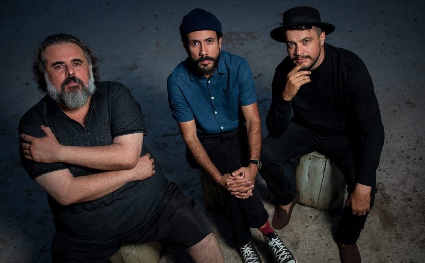 Teatro Hermeto Pascoal recebe a banda Gato Negro para apresentação com entrada solidária