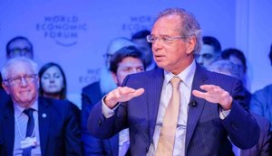 'O pior inimigo do meio ambiente é a pobreza', diz Paulo Guedes em Davos