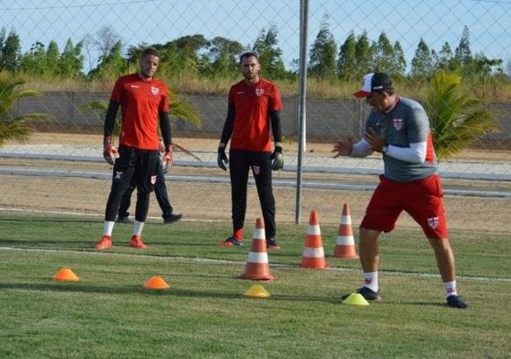 Neste domingo, CRB teve manhã de muito trabalho para o elenco