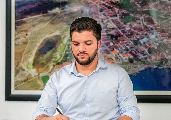 MP de Alagoas recomenda que Prefeitura de Traipu retire nome de pessoa viva de escola municipal