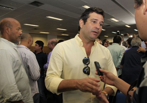 Cientista político diz que Maurício Quintella agiu corretamente em candidatura ao Senado