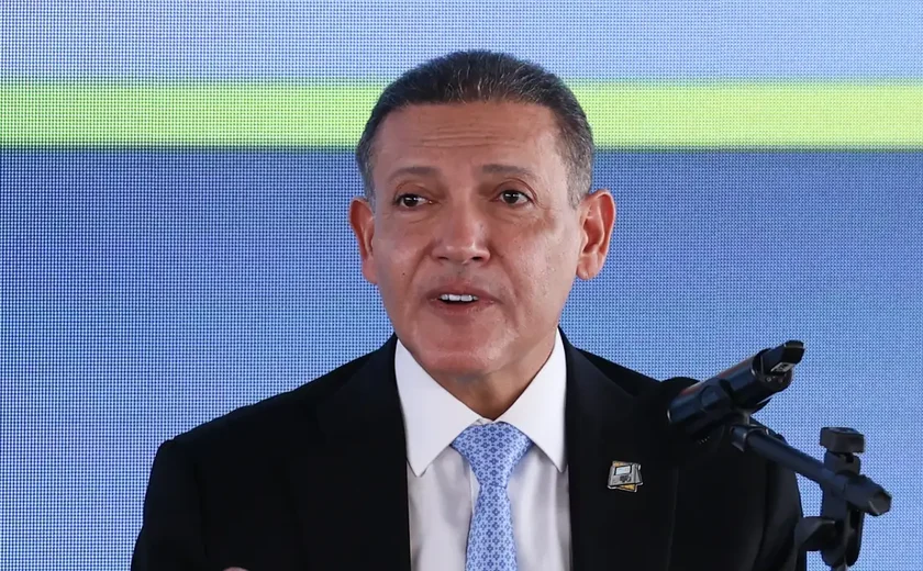 Pedido para ampliar horário de votação será avaliado, afirma Nunes Marques
